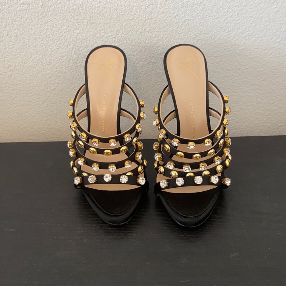 Giuseppe Zanotti Jeweled Embellishment High Heels